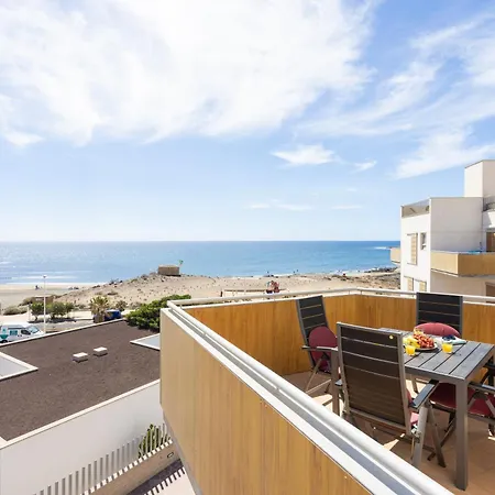 Appartement Seafront Penthouse In