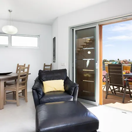 Seafront Penthouse In Appartement