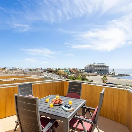 Appartement Seafront Penthouse In