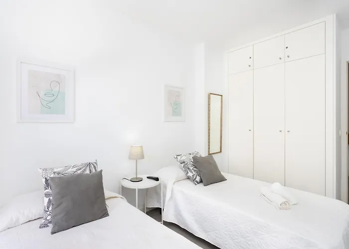 Seafront Penthouse In アパート エル・メダノ
